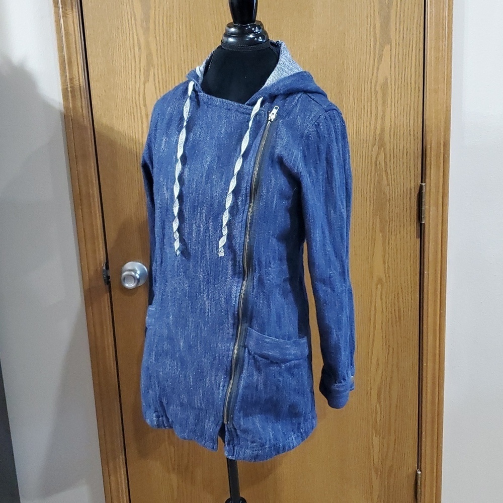 Cabi adventure anorak long hooded cross zip denim colored jacket